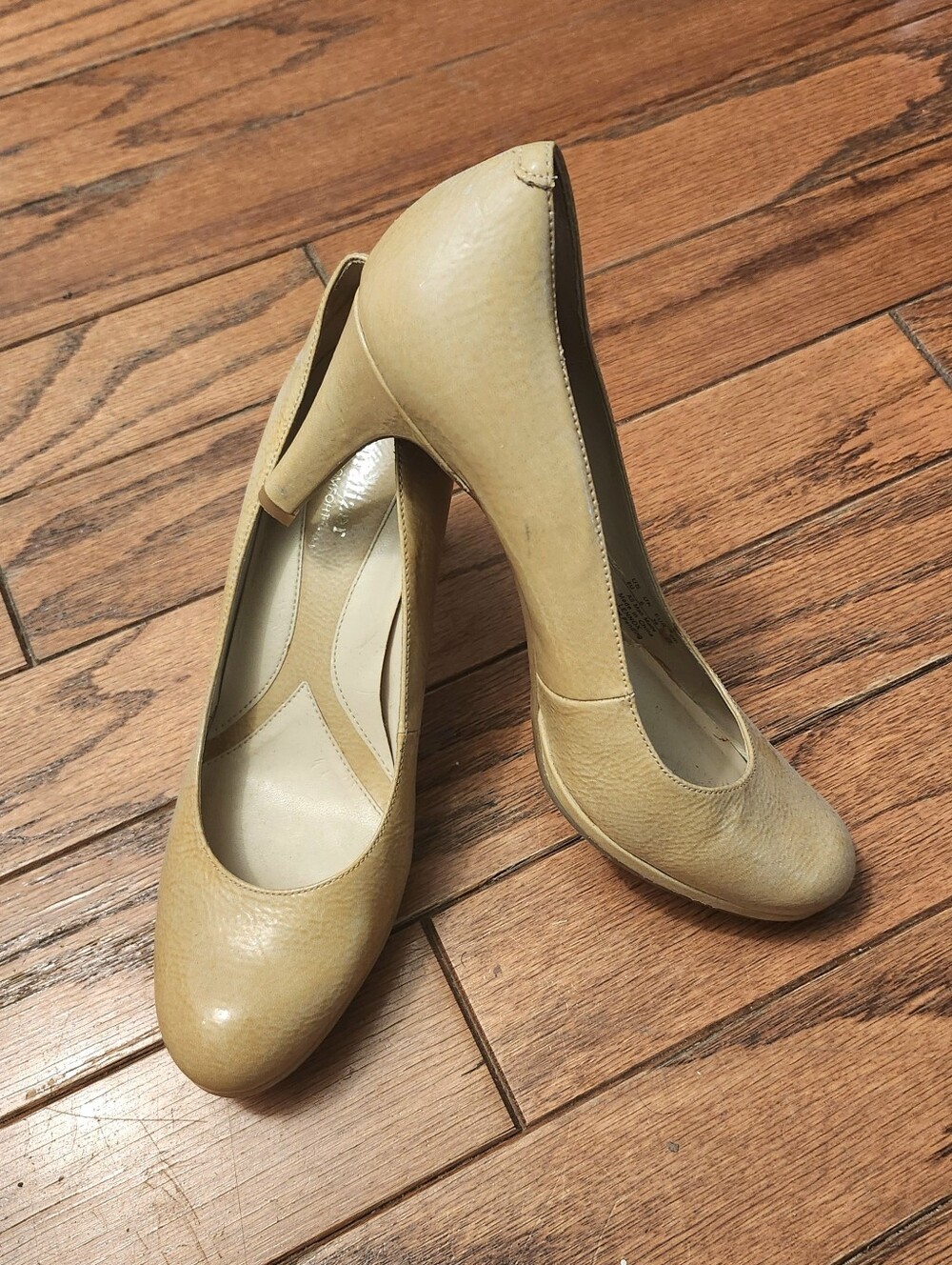 Naturalizer N5 Comfort Lennox Beige‎ Leather Women's Heels Size 8